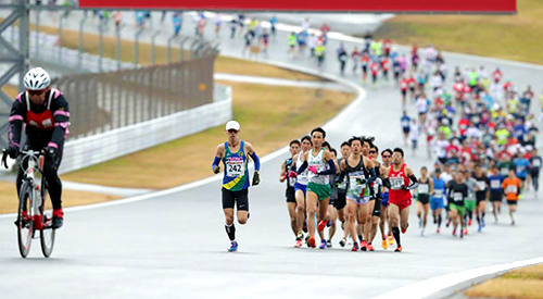 レースの様子写真